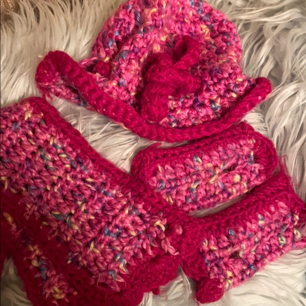 Girls, Hand Knitted Hat, Scarf and Hand Warmer!